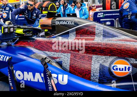 Silverstone, Großbritannien. Juli 2024. Williams Racing Sonderlackierung mit britischer Flagge während des Rennens am 4. Tag, Sonntag, 7. juli 2024, des Formel 1 qatar Airways british Grand prix 2024, der vom 5. juli bis 7. Juli 2024 auf der silverstone-Strecke stattfinden soll Credit: Alessio de Marco/Alamy Live News Stockfoto