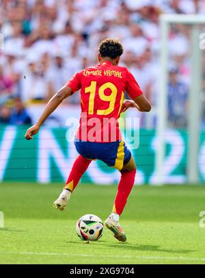 Lamine Yamal, ESP 19 im Viertelfinalspiel DEUTSCHLAND - SPANIEN 1-2 N.V. der UEFA-Europameisterschaften 2024 am 5. Juli 2024 in Stuttgart. Fotograf: Peter Schatz Stockfoto