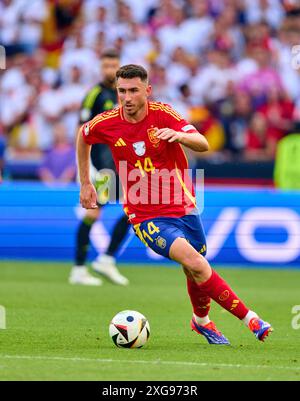 Aymeric Laporte, ESP 14 im Viertelfinalspiel DEUTSCHLAND - SPANIEN 1-2 N.V. der UEFA-Europameisterschaft 2024 am 5. Juli 2024 in Stuttgart. Fotograf: Peter Schatz Stockfoto