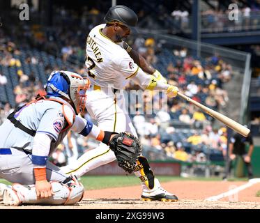 Pittsburgh, Usa. Juli 2024. Der Pittsburgh Pirates Outfield Andrew McCutchen (22) spielt am Sonntag, den 7. Juli 2024 in Pittsburgh im achten Inning im PNC Park. Foto: Archie Carpenter/UPI Credit: UPI/Alamy Live News Stockfoto