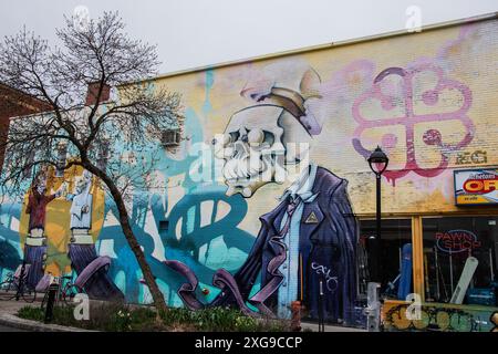 Skelett-Wandgemälde in der Saint-Cuthbert Street in der Innenstadt von Montreal, Quebec, Kanada Stockfoto