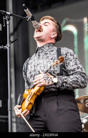 Mailand Italien. Juli 2024. Die schwedische Metalcore-Band IMMINENCE tritt live auf der Bühne des Ippodromo SNAI San Siro während des I-Days Milano Coca-Cola Festivals 2024 auf. Vermerk: Rodolfo Sassano/Alamy Live News Stockfoto