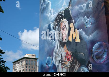 Wandbild auf einem Parkhaus an der University of Michigan Flint, in Flint Michigan USA Stockfoto