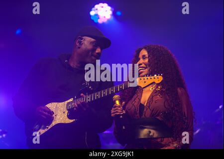 Glynde, East Sussex, Großbritannien. Juli 2024. Die Queen of Funk Chaka Khan Schlagzeilen am Sonntagabend Love Supreme Jazz Festival in Glynde, East Sussex. Quelle: Francesca Moore/Alamy Live News Stockfoto