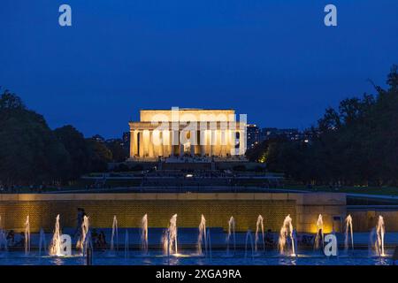 Lincoln Memorial und reflektierender Pool. Vom World war II Memorial aus gesehen Stockfoto