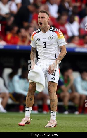 STUTTGART, DEUTSCHLAND - 05. JULI: David Raum von Deutschland reagiert beim Viertelfinalspiel der UEFA EURO 2024 zwischen Spanien und Deutschland in der Stuttgart Arena am 05. Juli 2024 in Stuttgart. © diebilderwelt / Alamy Stock Stockfoto