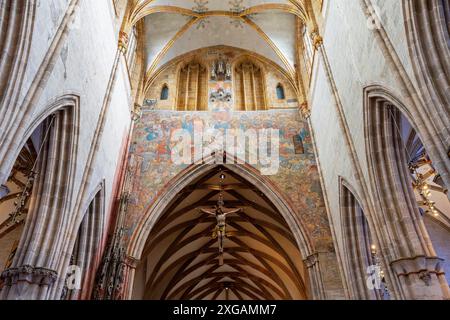 Fresko „das letzte Gericht“ über dem Chorbogen. Lutherische Kirche, Ulmer Münster in Ulm, Land Baden-Württemberg. Stockfoto