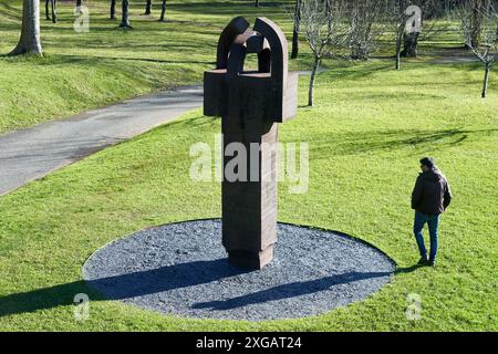 "In Lobe of Iron III, Corten Steel", 1991, Eduardo Chillida (1924-2002), Chillida Leku Museoa, Donostia, San Sebastian, Baskenland, Spanien Stockfoto