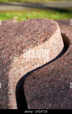 "Stone I, Granit", 1991, Eduardo Chillida (1924-2002), Chillida Leku Museoa, Donostia, San Sebastian, Baskenland, Spanien Stockfoto