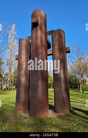 "Forest V, Corten Steel", 1997, Eduardo Chillida (1924-2002), Chillida Leku Museoa, Donostia, San Sebastian, Baskenland, Spanien Stockfoto