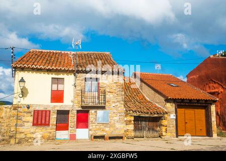 Traditionelle Architektur. Pradena del Rincon, Provinz Madrid, Spanien. Stockfoto