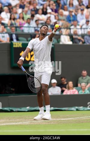 LONDON, VEREINIGTES KÖNIGREICH - 5. JULI: Gael Monfils aus Frankreich am 5. Tag der Meisterschaft Wimbledon 2024 im All England Lawn Tennis and Croquet Club am 5. Juli 2024 in London, Vereinigtes Königreich. (Foto: Marleen Fouchier/BSR Agency) Stockfoto