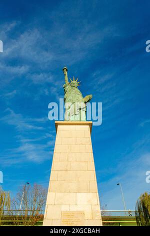 Frankreich, Paris, die Freiheitsstatue auf der Ile aux Cygnes Stockfoto