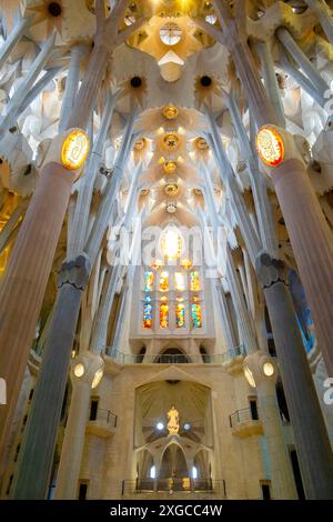 Espagne, Catalogne, Barcelone, Quartier de l'Eixample, cathédrale de la Sagrada Familia de l'architecte Antoni Gaudi classée Patrimoine Mondial de l'UNESCO Stockfoto