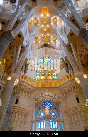 Espagne, Catalogne, Barcelone, Quartier de l'Eixample, cathédrale de la Sagrada Familia de l'architecte Antoni Gaudi classée Patrimoine Mondial de l'UNESCO Stockfoto