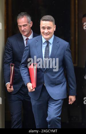 Wes Streeting Abgeordneter - Staatssekretär für Gesundheit und Sozialfürsorge - verlässt 10 Downing Street nach Keir Starmers erster Kabinettssitzung als Prime Minis Stockfoto