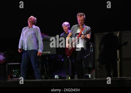 Die legendäre Hard-Rock-Band Deep Purple bei ihrem Auftritt am Summerside Festival in Grenchen am 20. Juni 2024. Die legendäre Hard-Rock-Band Deep Purple bei ihrem Auftritt am Summerside Festival in Grenchen am 20. Juni 2024. Grenchen Kanton Solothurn Schweiz *** die legendäre Hard Rock Band Deep Purple trat am 20. Juni 2024 beim Summerside Festival in Grenchen auf die legendäre Hard Rock Band Deep Purple trat am 20. Juni 2024 Grenchen Kanton Solothurn Schweiz auf Stockfoto