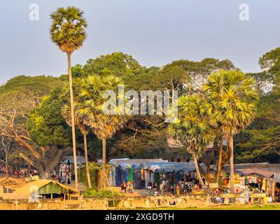 Angkor Wat, UNESCO-Weltkulturerbe, ein hinduistisch-buddhistischer Tempelkomplex in der Nähe von Siem Reap, Kambodscha, Indochina, Südostasien, Asien Stockfoto