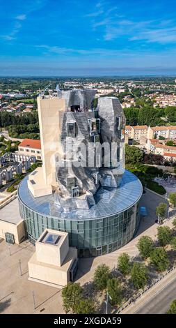 Aus der Luft des LUMA Cultural Center, Architekt Frank Gehry, Arles, Bouches du Rhone, Provence-Alpes-Cote d'Azur, Frankreich, Europa Stockfoto