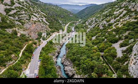 Luftaufnahme der Herault-Schlucht, UNESCO-Weltkulturerbe, Causses und Cevennen, Herault, Occitanie, Frankreich, Europa Stockfoto