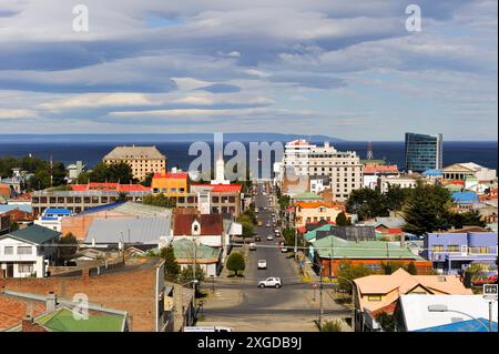 Überblick über Punta Arenas, Magellan-Straße, Halbinsel Brunswick, Chile, Südamerika Stockfoto