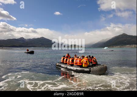 Landung mit einem Sternzeichen in der Ainsworth Bay, Alberto de Agostini Nationalpark, Feuerland, Patagonien, Chile, Südamerika Stockfoto