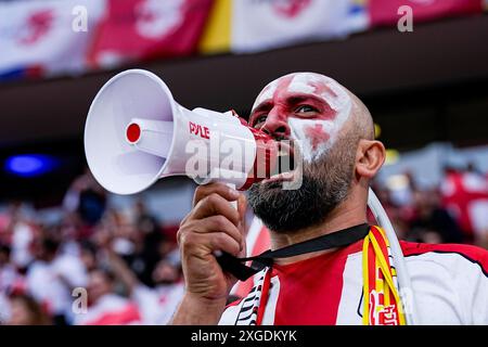 Köln, Deutschland. 30. Juni 2024. Köln, Deutschland, 30. Juni 2024: Fans von Georgien während des Fußballspiels der UEFA EURO 2024 Deutschland Runde 16 zwischen Spanien und Georgien im Kölner Stadion. (Daniela Porcelli/SPP) Credit: SPP Sport Press Photo. /Alamy Live News Stockfoto