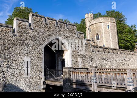 Südeingang zur mittelalterlichen Festung Tower of London Stockfoto