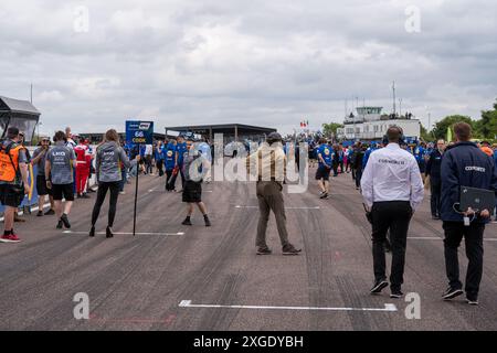 Andover, Hampshire – 9. Juni 2024: British Touring Car Championship Thruxton Round 12 Grid Stockfoto