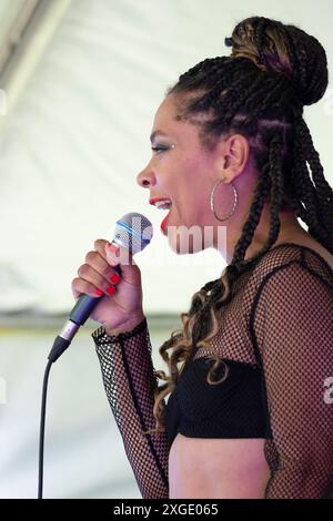 Tina Leon auf dem Sunfest 2024, London, Ontario, Kanada Stockfoto