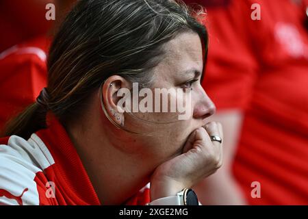 DÜSSELDORF, DEUTSCHLAND - 6. JULI: Schweizer Fans beim Viertelfinalspiel der UEFA EURO 2024 zwischen England und der Schweiz in der Düsseldorf Arena Stockfoto