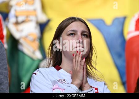 DÜSSELDORF, DEUTSCHLAND - 6. JULI: Schweizer Fans beim Viertelfinalspiel der UEFA EURO 2024 zwischen England und der Schweiz in der Düsseldorf Arena Stockfoto