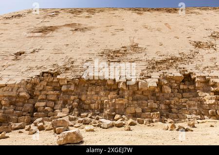 Gebogene Pyramide, Pyramide des Pharao Sneferu (Snofru, Snefru), Nekropole Dahshur, Wüste Gizeh, Gouvernement Gizeh, Ägypten, Nordafrika, Afrika Stockfoto