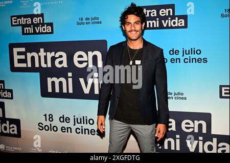 Mexiko-Stadt, Mexiko. Juli 2024. Hugo Catalan besucht am 8. Juli 2024 den roten Teppich der Filmpremiere von Entra en Mi Vida im Cinepolis Miyana in Mexiko-Stadt. (Foto: Carlos Tischler/ Eyepix Group) (Foto: Eyepix/NurPhoto) Credit: NurPhoto SRL/Alamy Live News Stockfoto