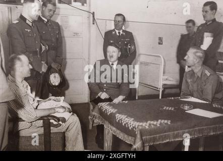 Verwundungsabzeichen 20 Juli 1944 in Schwarz, aus dem Nachlass Heinz Assmann das Abzeichen, in schwerem Silber geschlagen, PROPERTY-RELEASE | REDTORIAL-USE-ONLY Stockfoto