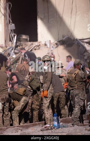 Kiew, Ukraine, Juli 08-2024. Freiwilliges Okhmatdyt Krankenhaus nach einem russischen Raketenangriff auf Kiew. Quelle: Zachary Tarrant/Alamy Live News Stockfoto