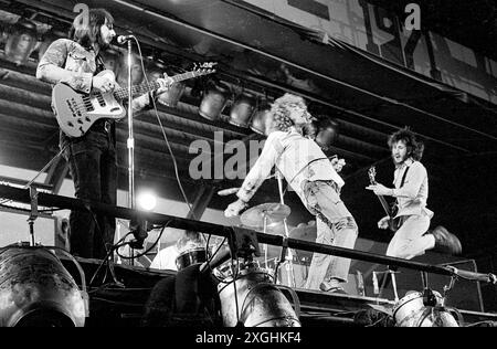 The Who treten am 18. September 1971 live auf der Bühne im Oval Cricket Ground in London auf. L-R John Entwhistle, Keith Moon, Roger Daltrey, Pete Townshend (Foto: Gijsbert Hanekroot) Stockfoto