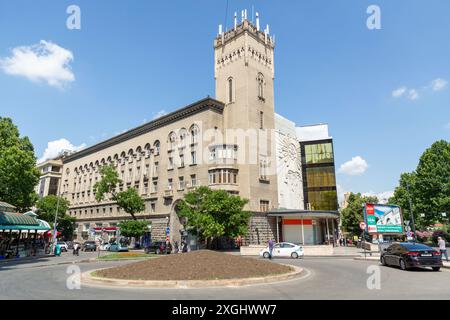 Tiflis, Georgien - 16. JUNI 2024: Monumentale Gebäude an der Nikoloz Barataschwili Straße im Zentrum von Tiflis, der Hauptstadt Georgiens. Stockfoto