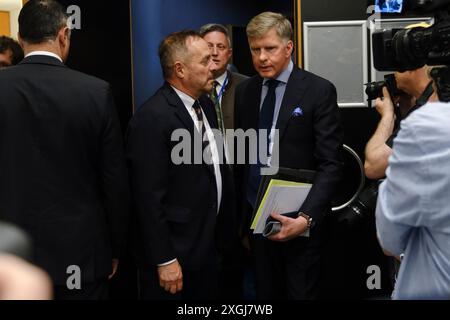 Ixelles, Belgien. Juli 2024. EU-Parlamentsabgeordneter Philip Claeys nimmt an einer Pressekonferenz während des ersten Treffens der neuen Gruppe Patrioten für Europa am 8. Juli 2024 in Brüssel, Belgien, Teil. Quelle: ALEXANDROS MICHAILIDIS/Alamy Live News Stockfoto