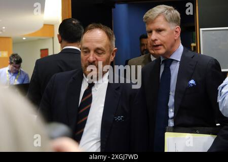 Ixelles, Belgien. Juli 2024. EU-Parlamentsabgeordneter Philip Claeys nimmt an einer Pressekonferenz während des ersten Treffens der neuen Gruppe Patrioten für Europa am 8. Juli 2024 in Brüssel, Belgien, Teil. Quelle: ALEXANDROS MICHAILIDIS/Alamy Live News Stockfoto