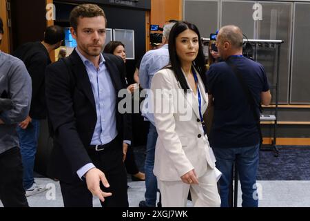 Ixelles, Belgien. Juli 2024. EU-Parlamentsabgeordnete Afroditi Latinopoulou nimmt an einer Pressekonferenz während des ersten Treffens der neuen Gruppe Patrioten für Europa am 8. Juli 2024 in Brüssel, Belgien, Teil. Quelle: ALEXANDROS MICHAILIDIS/Alamy Live News Stockfoto