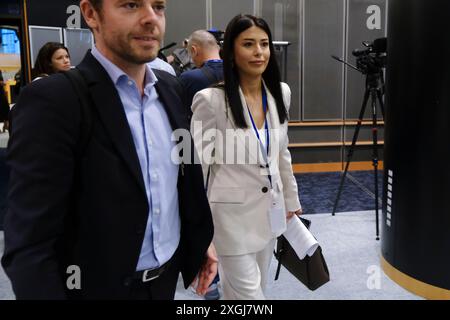 Ixelles, Belgien. Juli 2024. EU-Parlamentsabgeordnete Afroditi Latinopoulou nimmt an einer Pressekonferenz während des ersten Treffens der neuen Gruppe Patrioten für Europa am 8. Juli 2024 in Brüssel, Belgien, Teil. Quelle: ALEXANDROS MICHAILIDIS/Alamy Live News Stockfoto