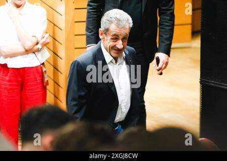 Mailand, Italien. Juli 2024. Nicolas Sarkozy besucht das Carla Bruni-Konzert während des Worm Up! Festival im Teatro Dal Verme in Mailand, Italien, am 06. Juli 2024 (Foto: Alessandro Bremec/NurPhoto) Credit: NurPhoto SRL/Alamy Live News Stockfoto