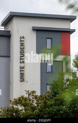 Unite Students bietet Studentenunterkünfte in Medway, Kent, in der Nähe des Campus in Chatham. Bekannt als Pier Quays, liegen die Wohnungen in der Nähe des River Medway und der Städte Gillingham, Chatham, Rainham und Strood. Stockfoto