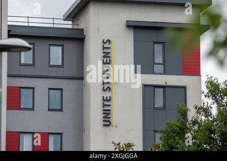 Unite Students bietet Studentenunterkünfte in Medway, Kent, in der Nähe des Campus in Chatham. Bekannt als Pier Quays, liegen die Wohnungen in der Nähe des River Medway und der Städte Gillingham, Chatham, Rainham und Strood. Stockfoto