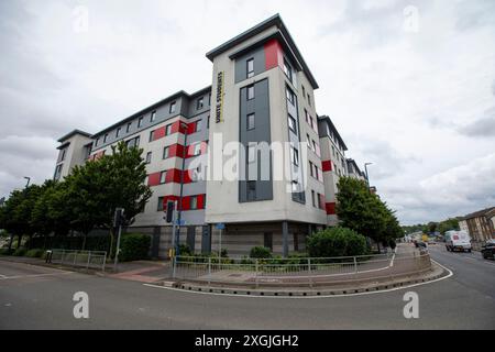 Unite Students bietet Studentenunterkünfte in Medway, Kent, in der Nähe des Campus in Chatham. Bekannt als Pier Quays, liegen die Wohnungen in der Nähe des River Medway und der Städte Gillingham, Chatham, Rainham und Strood. Stockfoto