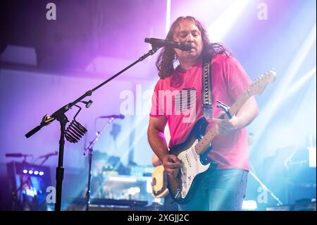 Manchester, Großbritannien. Juli 2024. Adam Granduciel, David Hartley, Robbie Bennett, Charlie Hall, Jon Natchez, Anthony LaMarca und Eliza Hardy Jones von Th Stockfoto