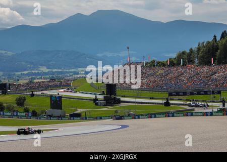 Spielberg, Österreich. Juni 2024. Formel 1 Quatar Airlines großer Preis von Österreich am Red Bull Ring, Österreich. Im Bild: Atmosphäre des Rundgangs © Piotr Zajac/Alamy Live News Stockfoto