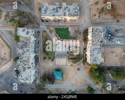 Blick von oben auf die Stadt Mizpe Ramon - Israel Stockfoto
