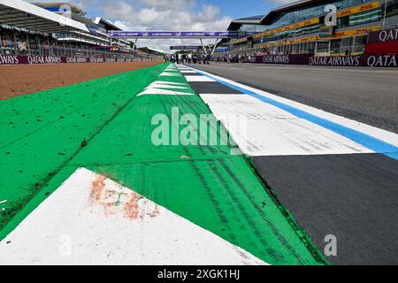 Towcester, Großbritannien. Juli 2024. Beim Grand Prix der Formel 1 von Qatar Airways in Silverstone, Towcester, Northamptonshire, Großbritannien, bietet sich ein Blick auf das Startfeld. Quelle: LFP/Alamy Live News Stockfoto